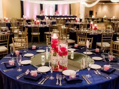 Delta Hotels By Marriott Ontario Airport 3*,
